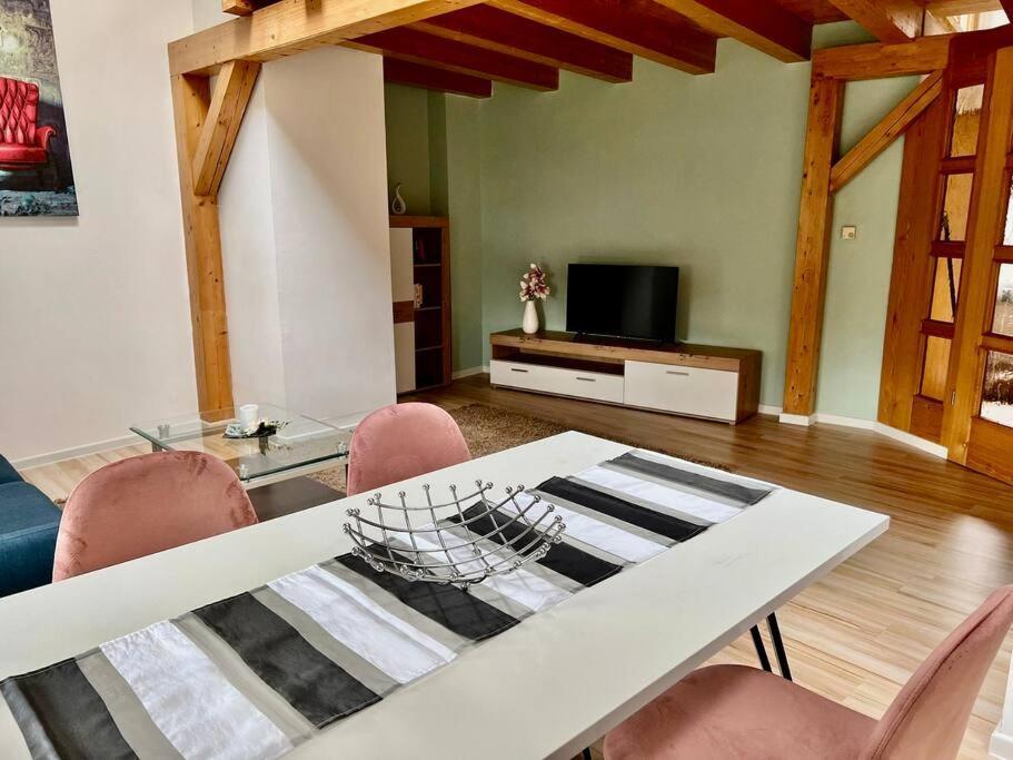 Apartament Wanderurlaub Mit Und Ohne Hund! Harra Zewnętrze zdjęcie